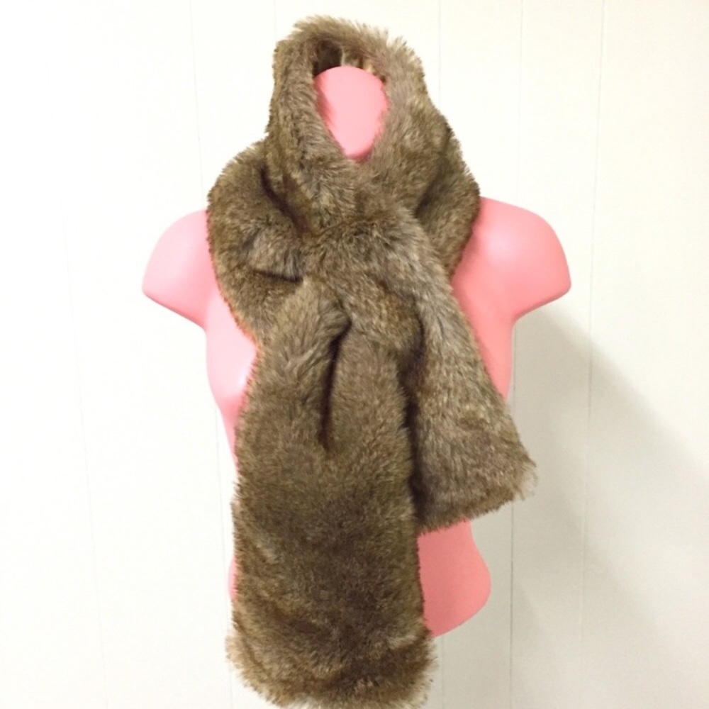 GARNET HILL Faux Fur Vintage Look Scarf Wrap Stole